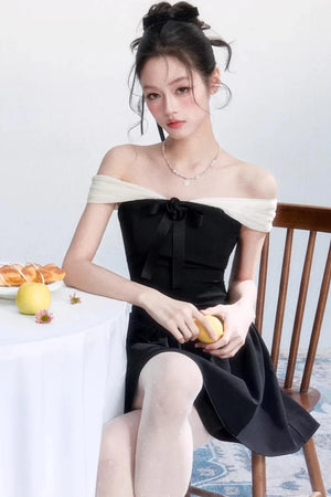 Contrasting Color Off-Shoulder Dress