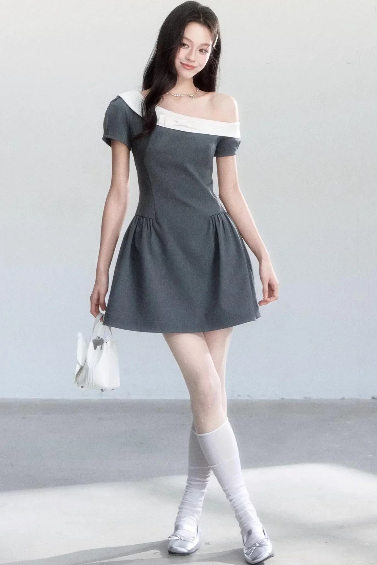 Contrasting Off-Shoulder Princess Dress