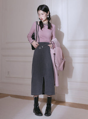 Cut-out pit strip base shirt