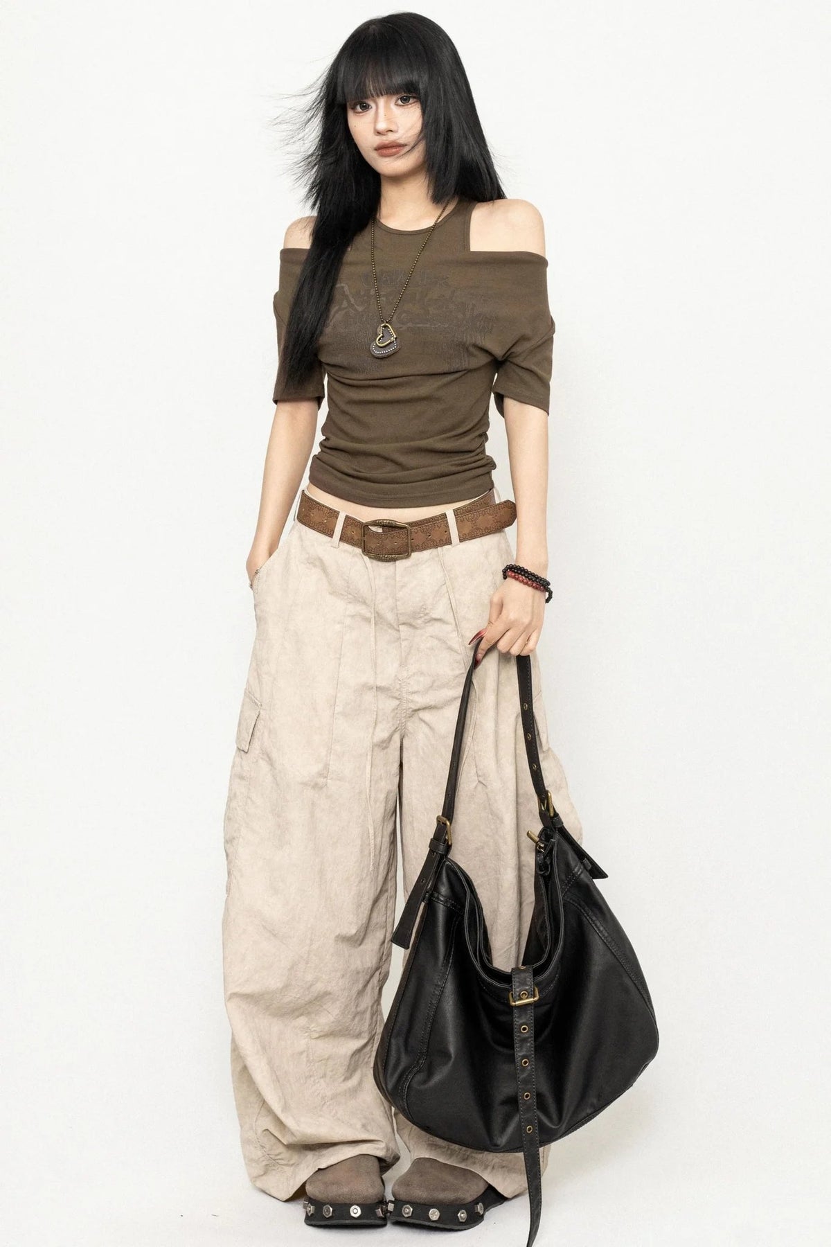Design Neck Short Top