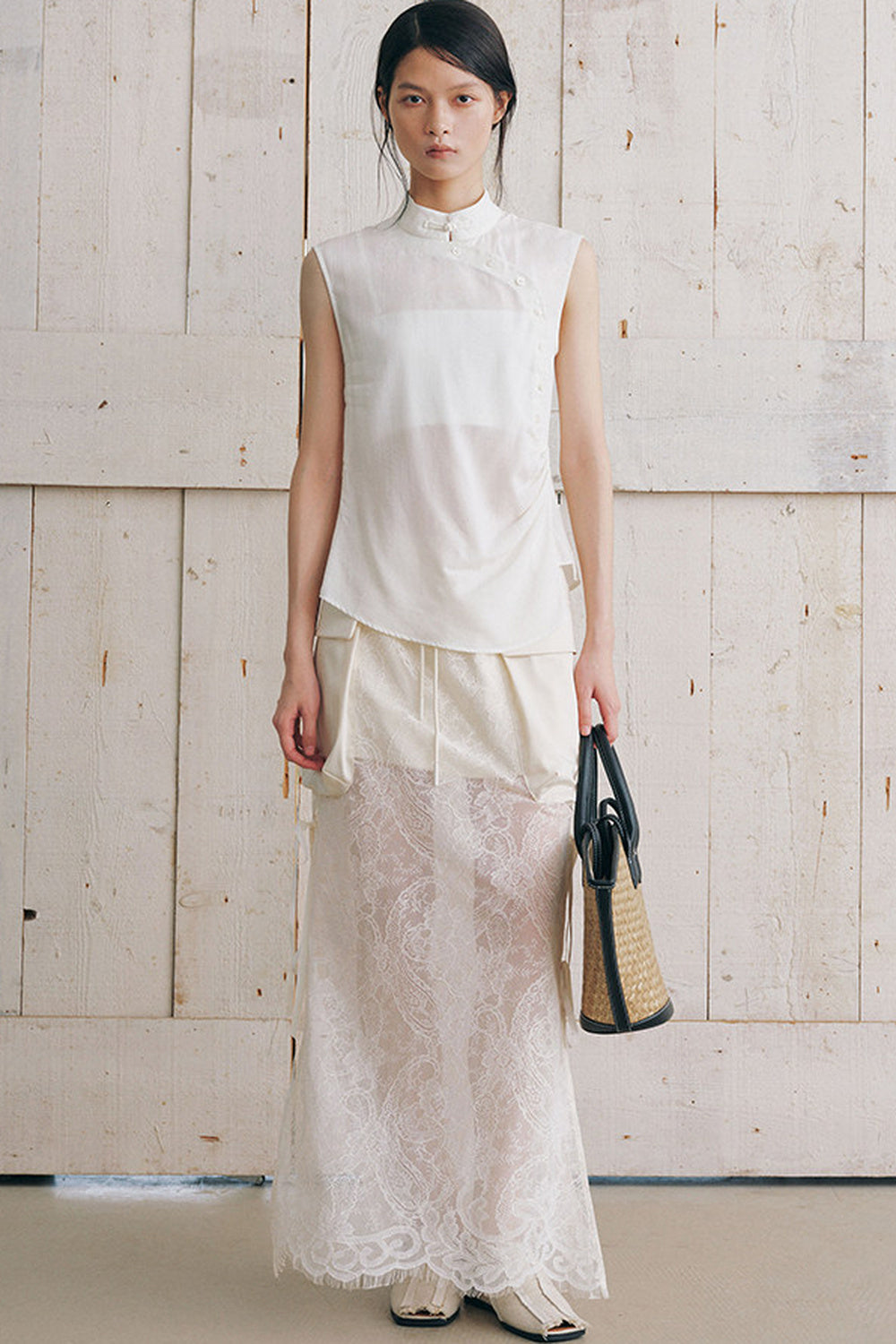 Detachable Cape Sleeveless Shirt