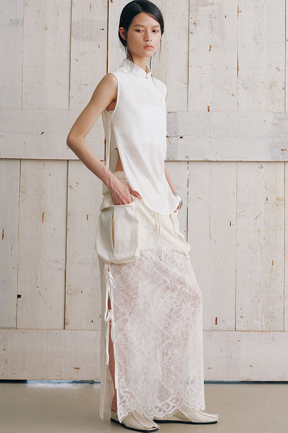 Detachable Cape Sleeveless Shirt