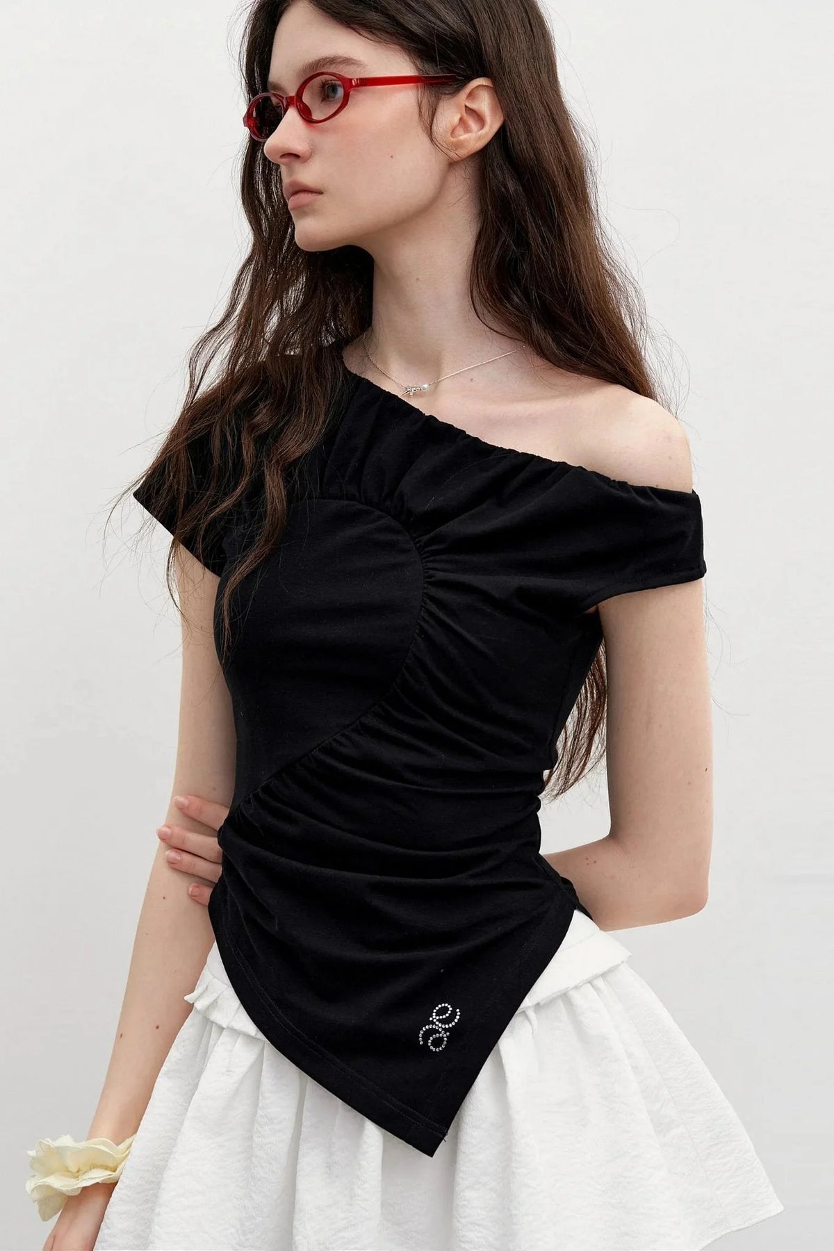 Diagonal Shoulder Waist T-Shirt