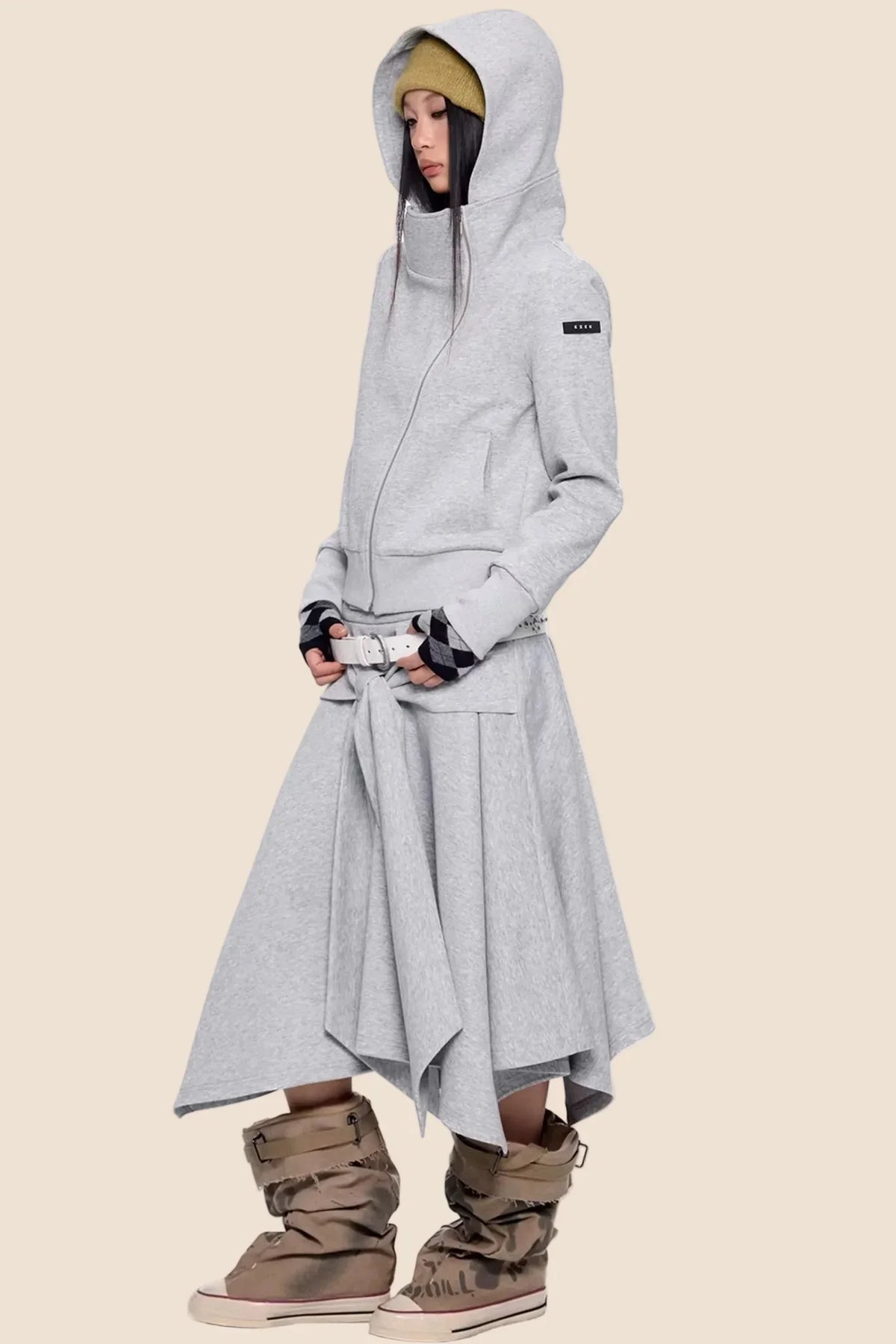 Diagonal Zipper Hooded Jacket Set-Up