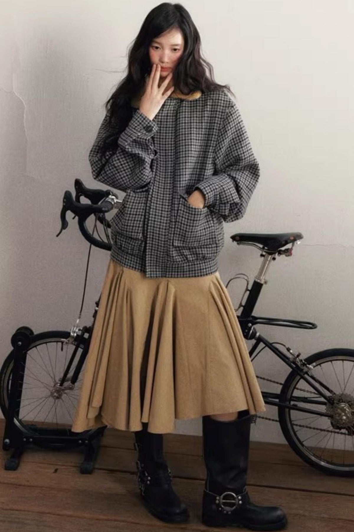 Edge Large Irregular Skirt