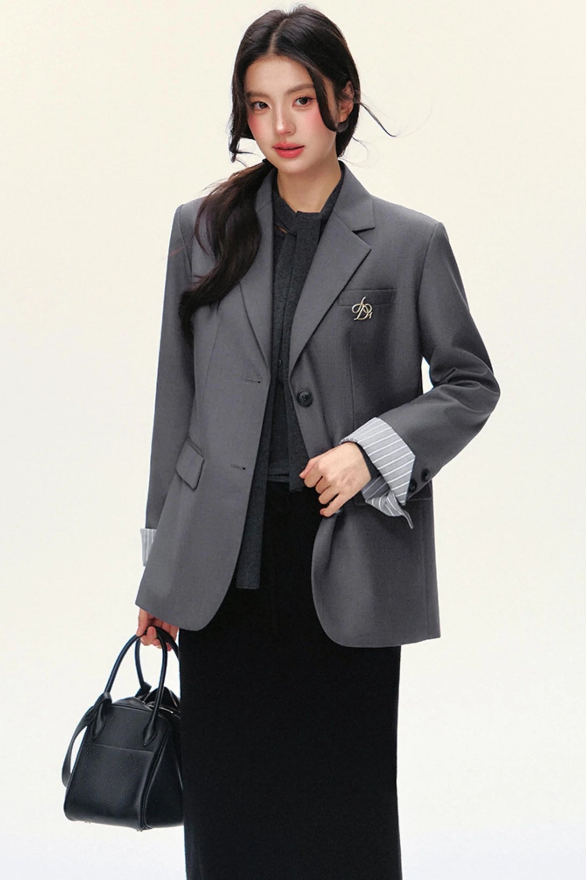 Elegant Bow-Tie Fitted Cardigan