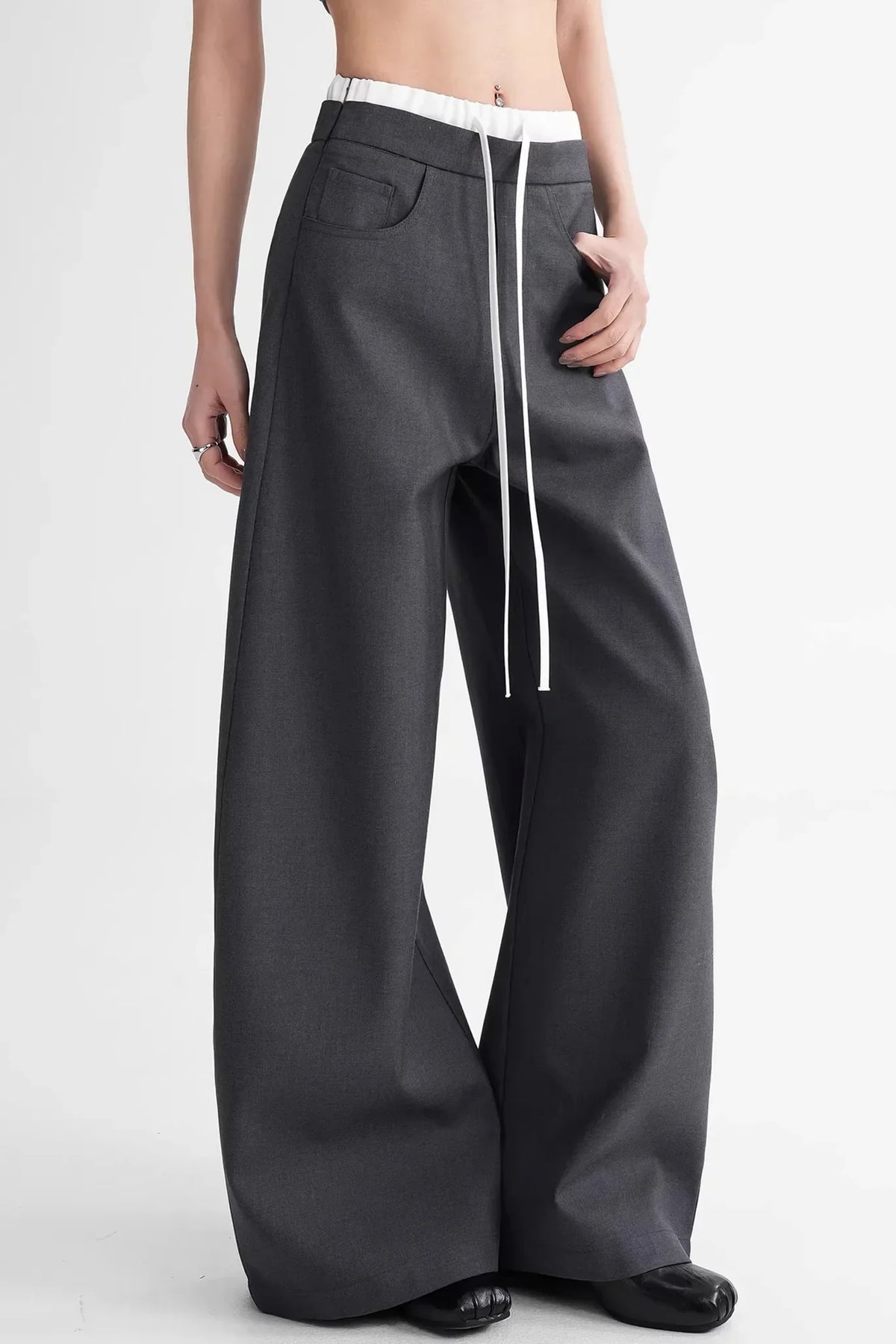 Elegant Color-Blocking Wide-Leg Pants