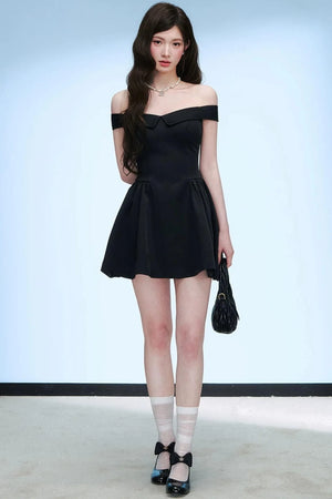 Elegant Off-Shoulder Pleated Dress