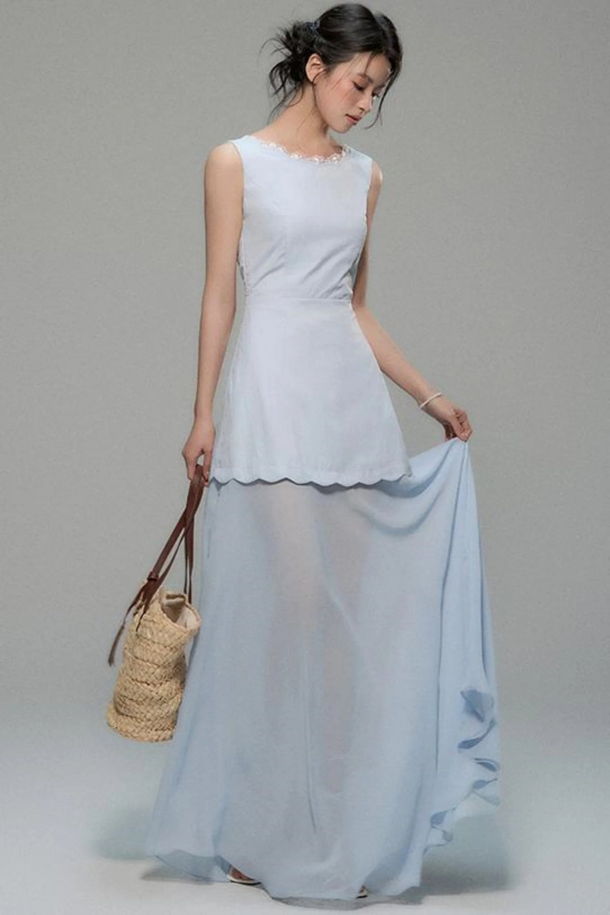 Elegant Sleeveless Blue Dress