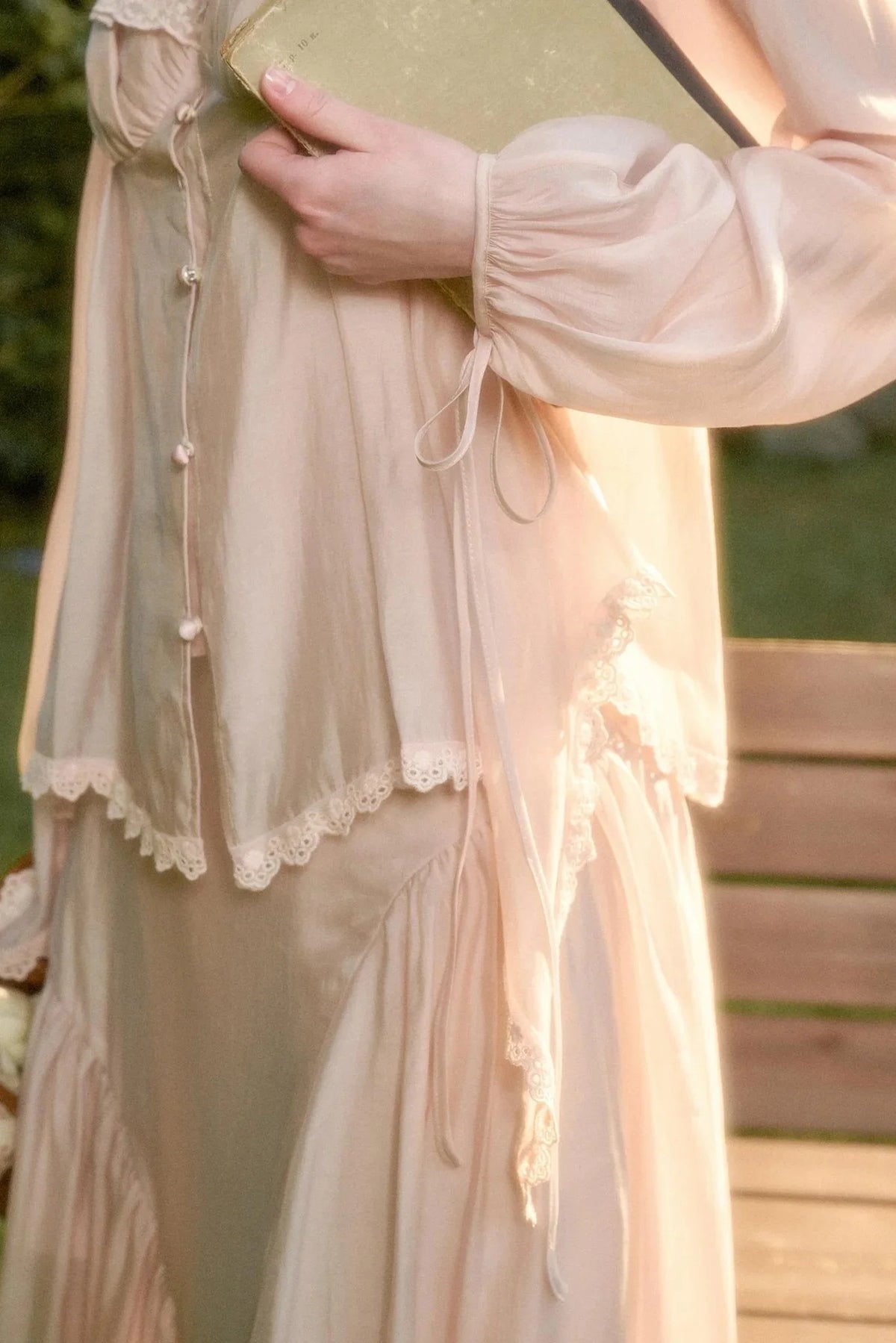 Elegant Vintage Tencel Air Fabric Two-Piece Set-Up