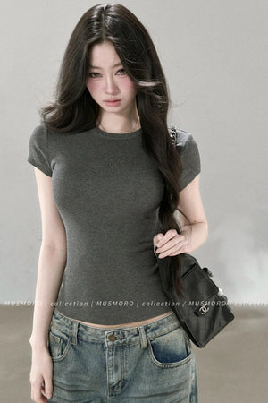 Embossed Cat Irregular Hem Bamboo Cotton T-Shirt