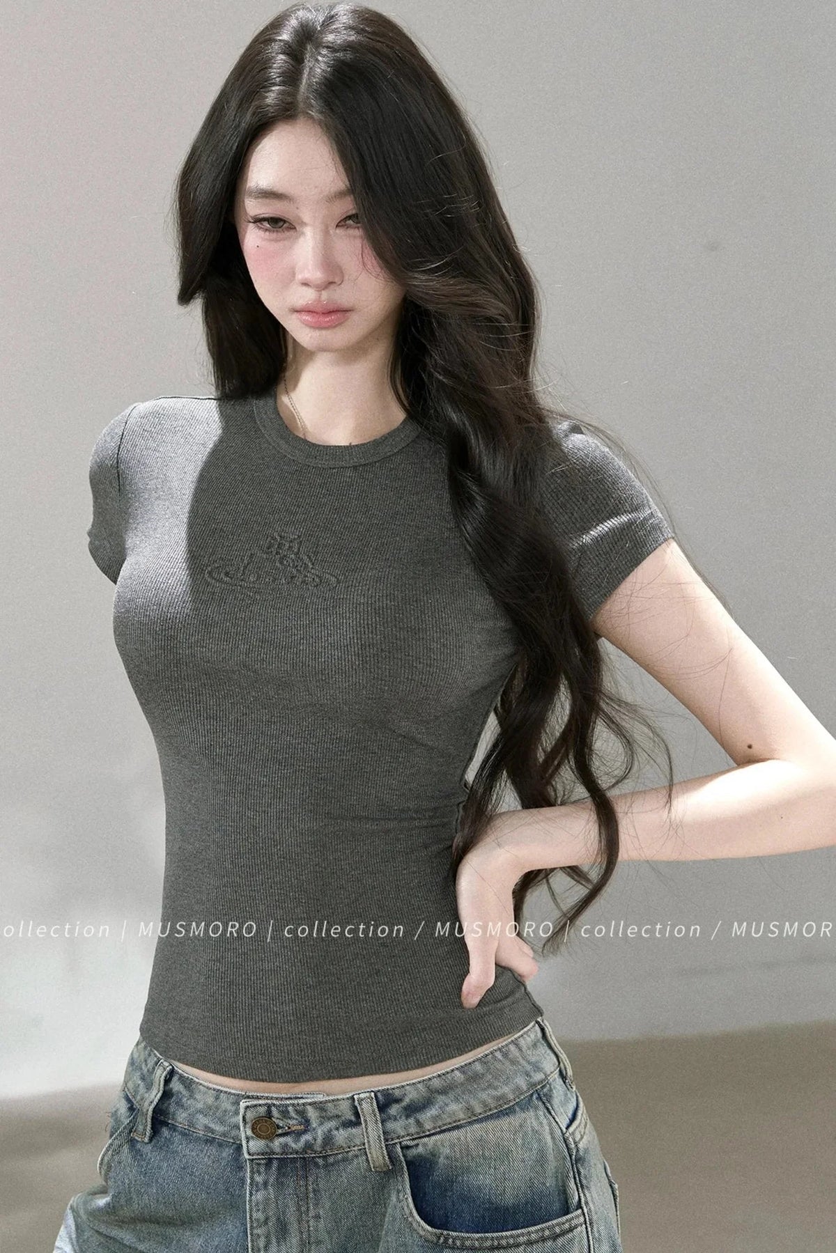 Embossed Cat Irregular Hem Bamboo Cotton T-Shirt