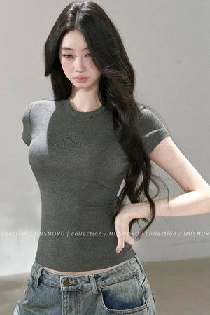 Embossed Cat Irregular Hem Bamboo Cotton T-Shirt