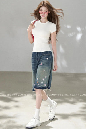 Embossed Cat Irregular Hem Bamboo Cotton T-Shirt