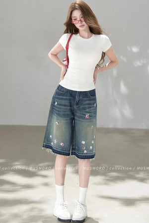Embossed Cat Irregular Hem Bamboo Cotton T-Shirt