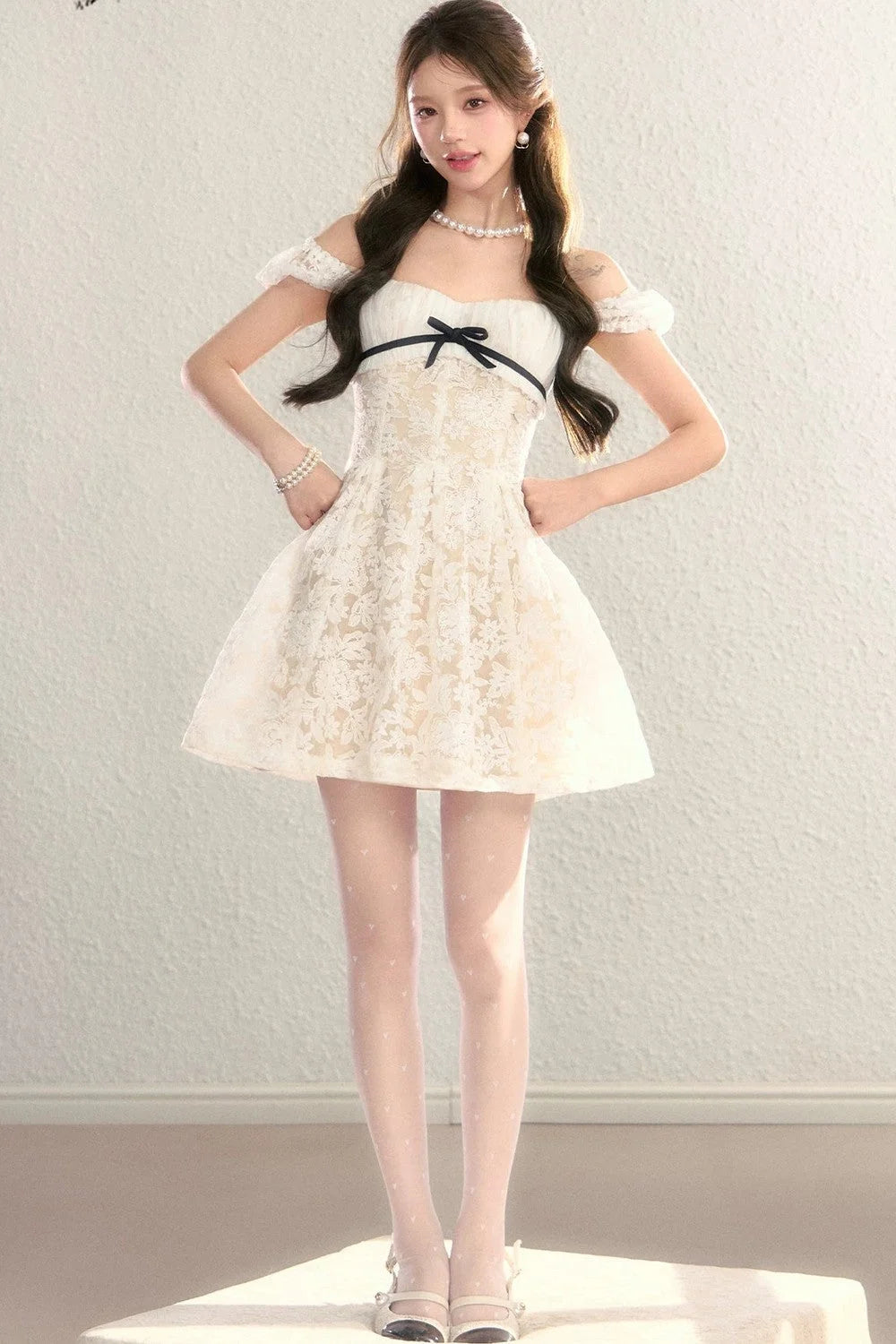 Embroidered Lace A-Line Slimming Dress