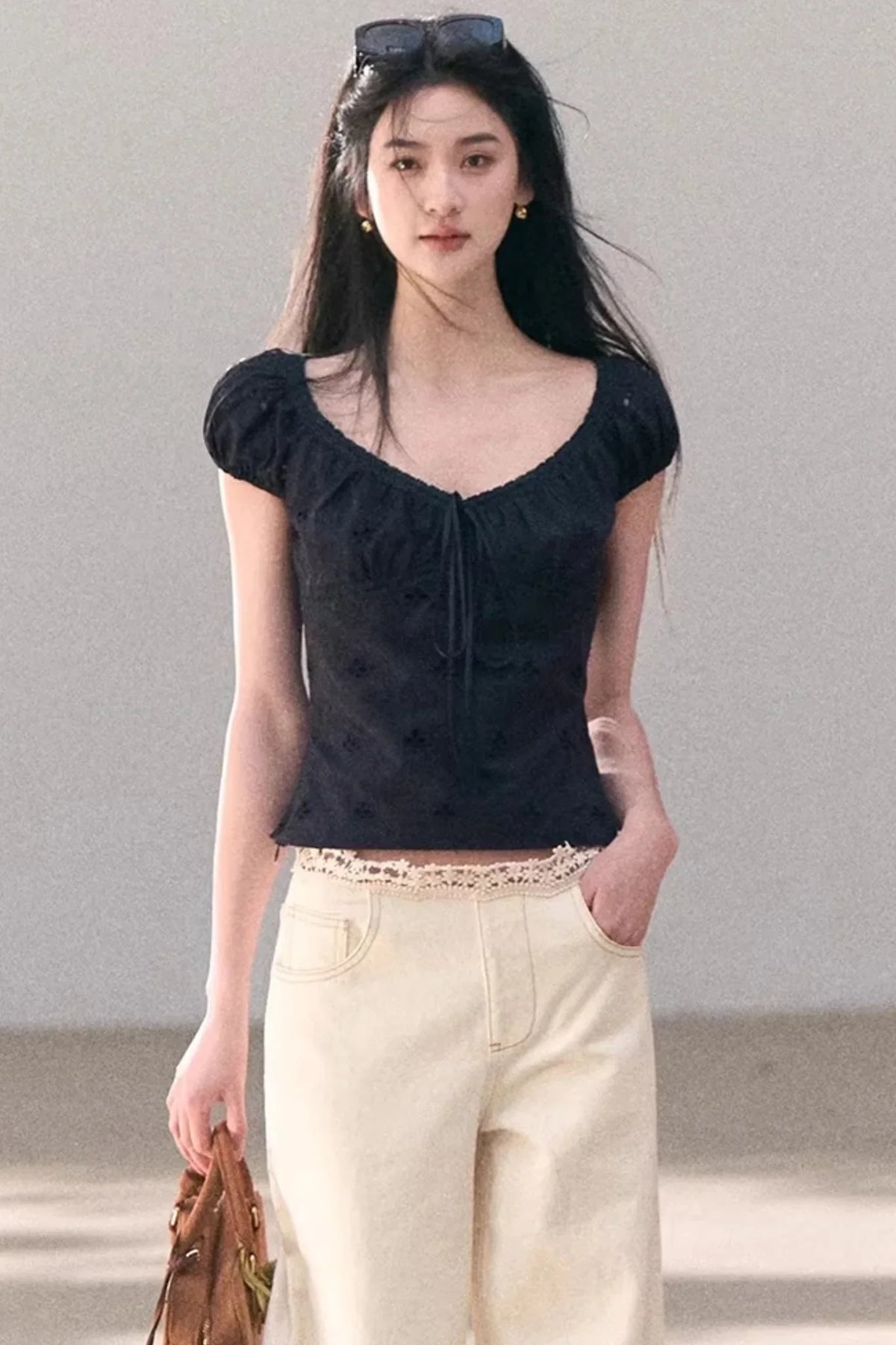 Embroidered Lace Puff Sleeve Top