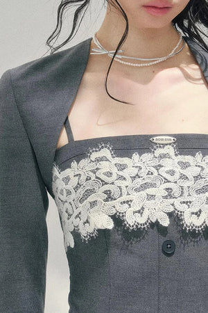 Eye-Catching Lace Spring Vest Set-Up