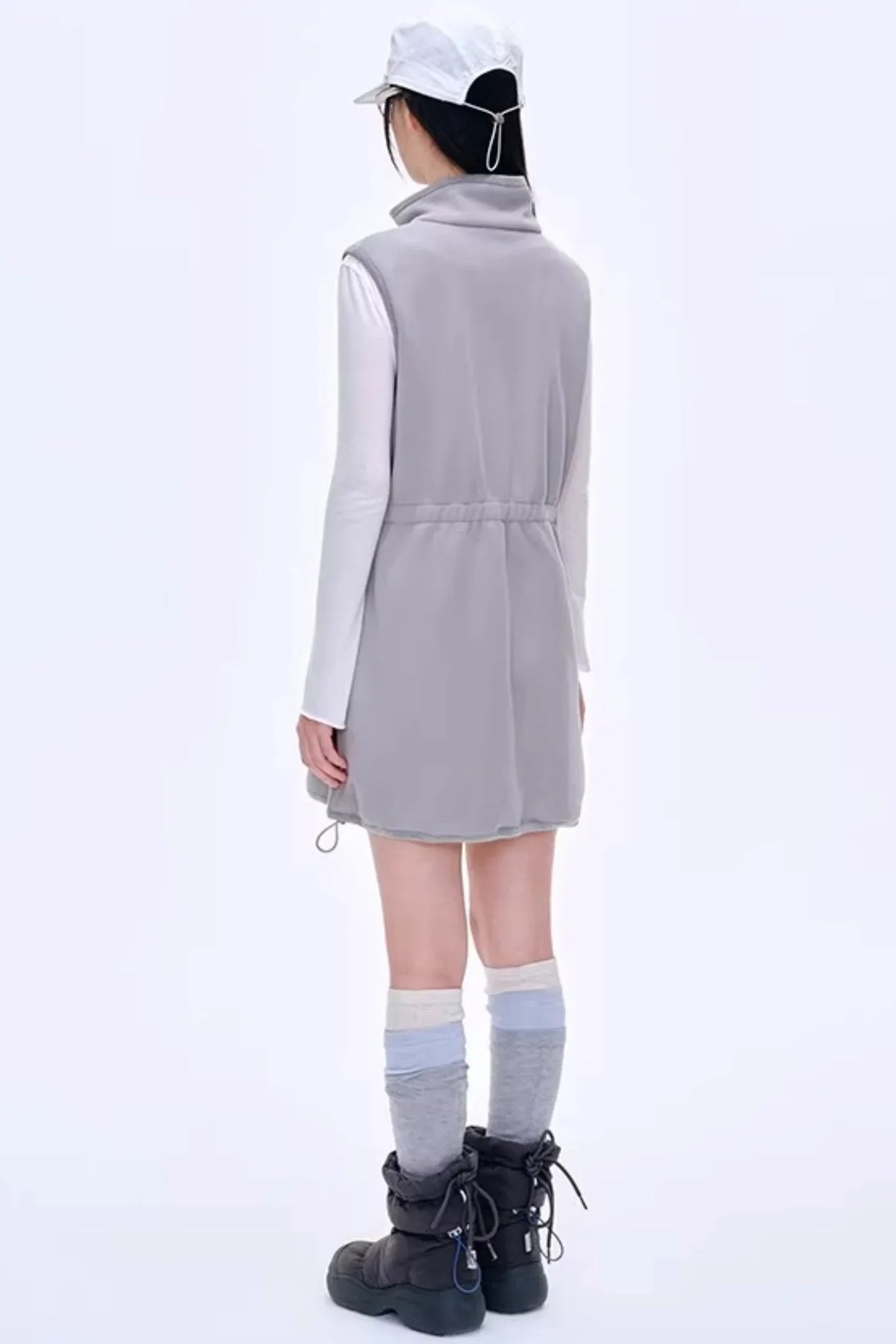 Fleece-Lined Waist-Cinching Vest Set-Up