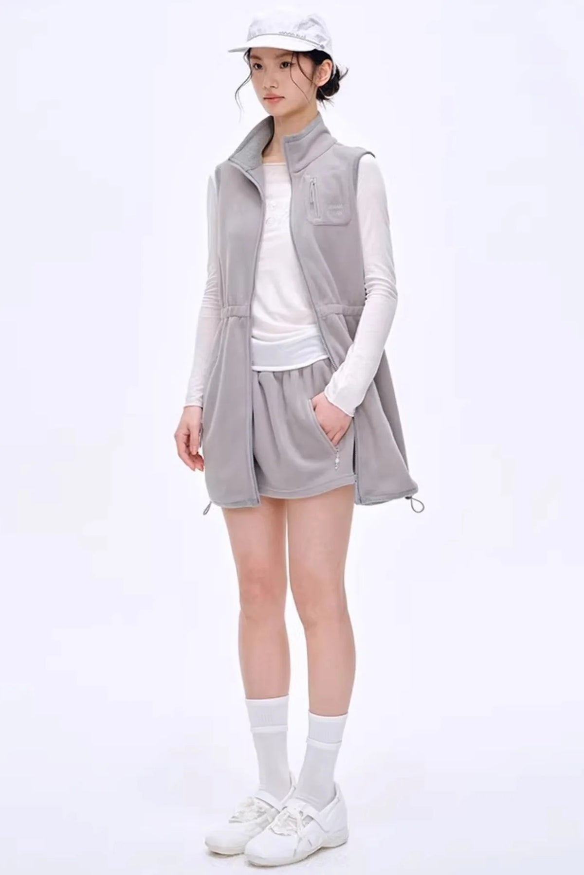 Fleece-Lined Waist-Cinching Vest Set-Up