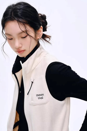 Fleece-Lined Waist-Cinching Vest Set-Up