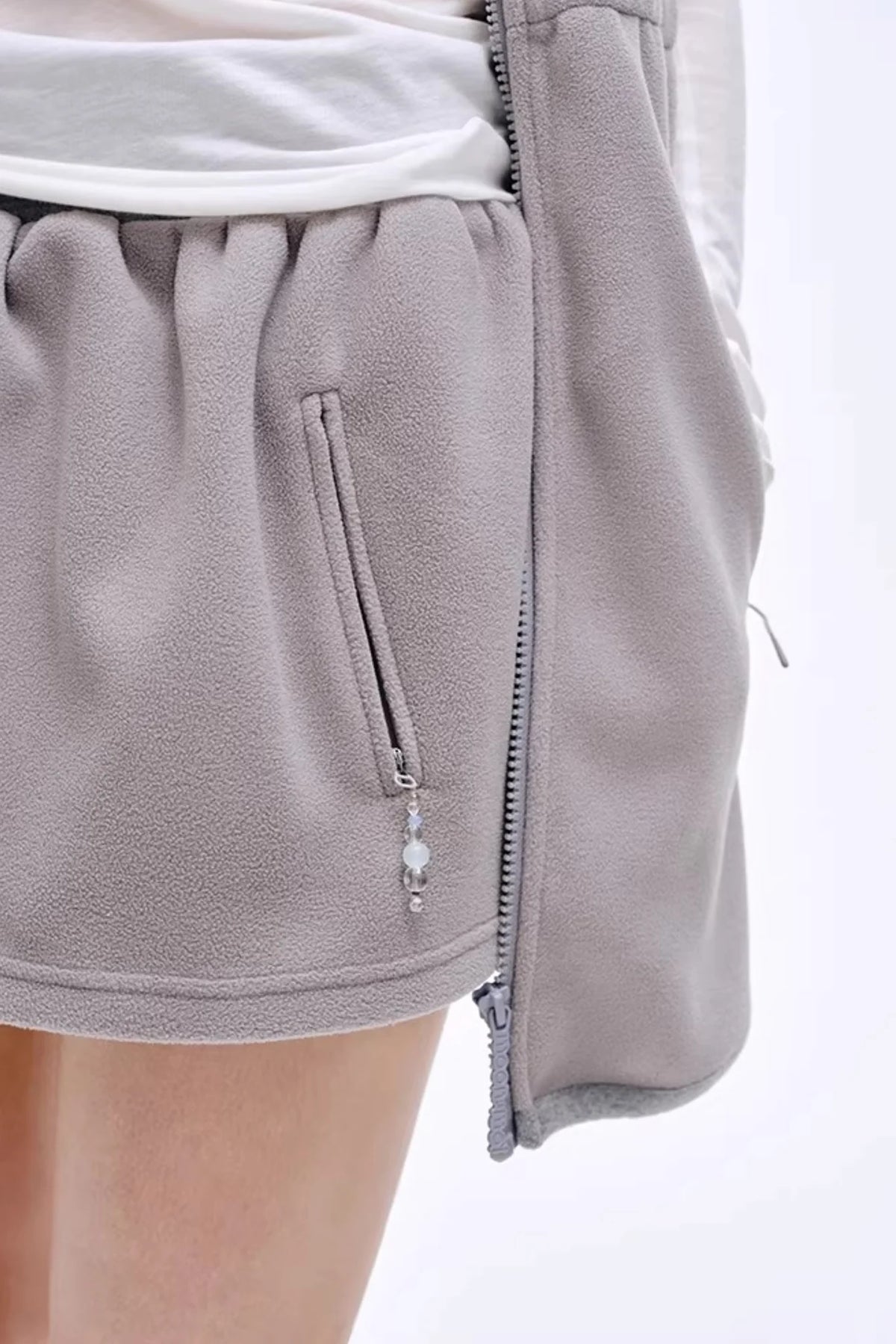 Fleece-Lined Waist-Cinching Vest Set-Up