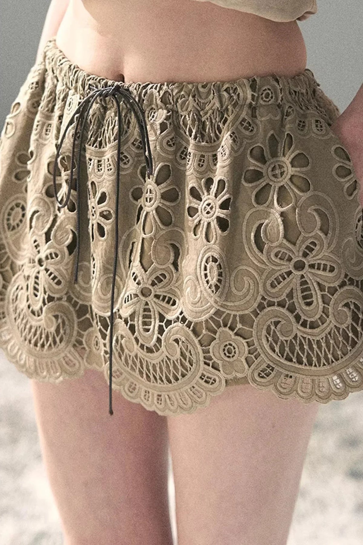 Floral Hollow-Out Puffy Skirt