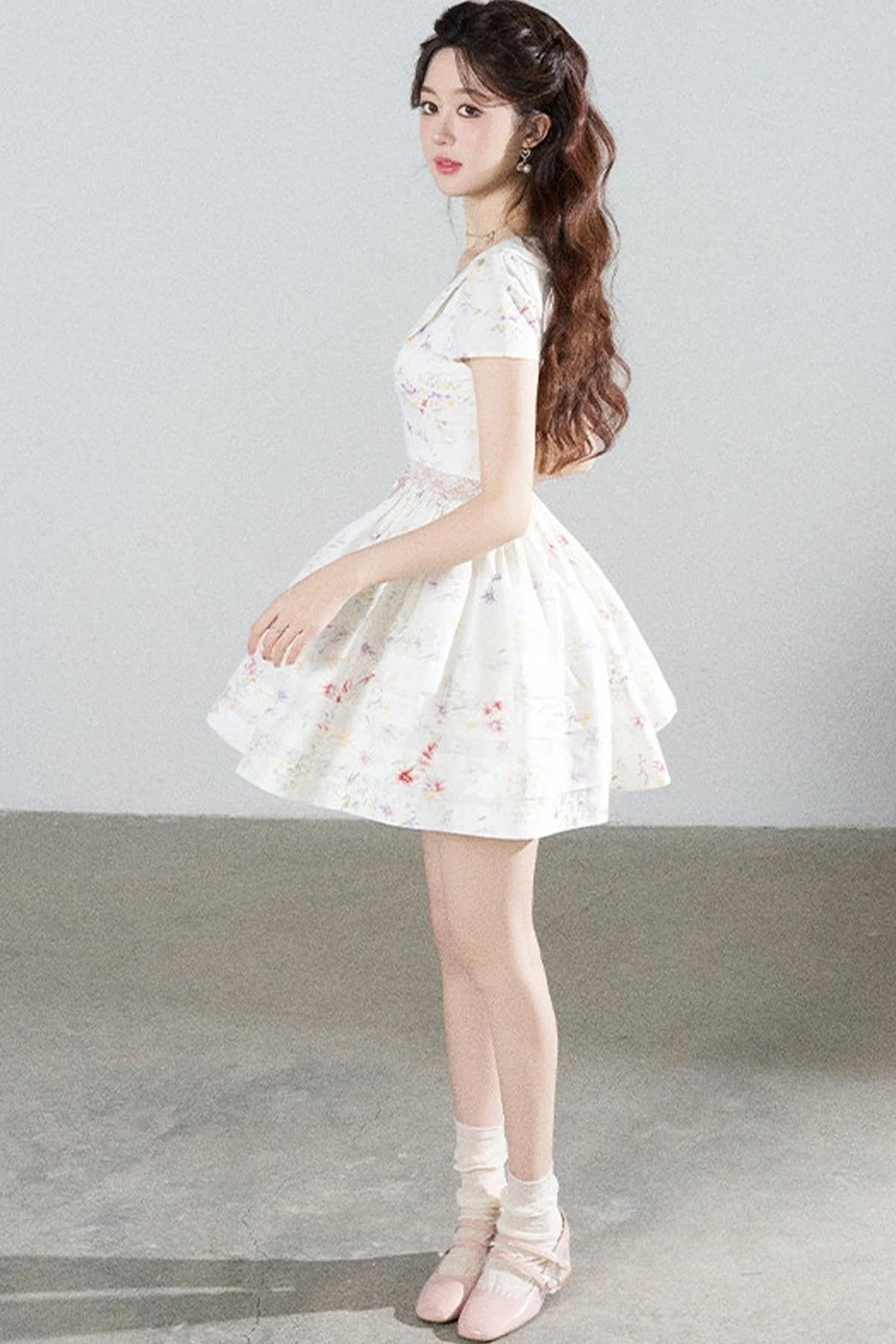 Floral Lace Cutout Waist Puff Dress