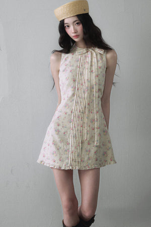 Floral Lace Pleated Dress
