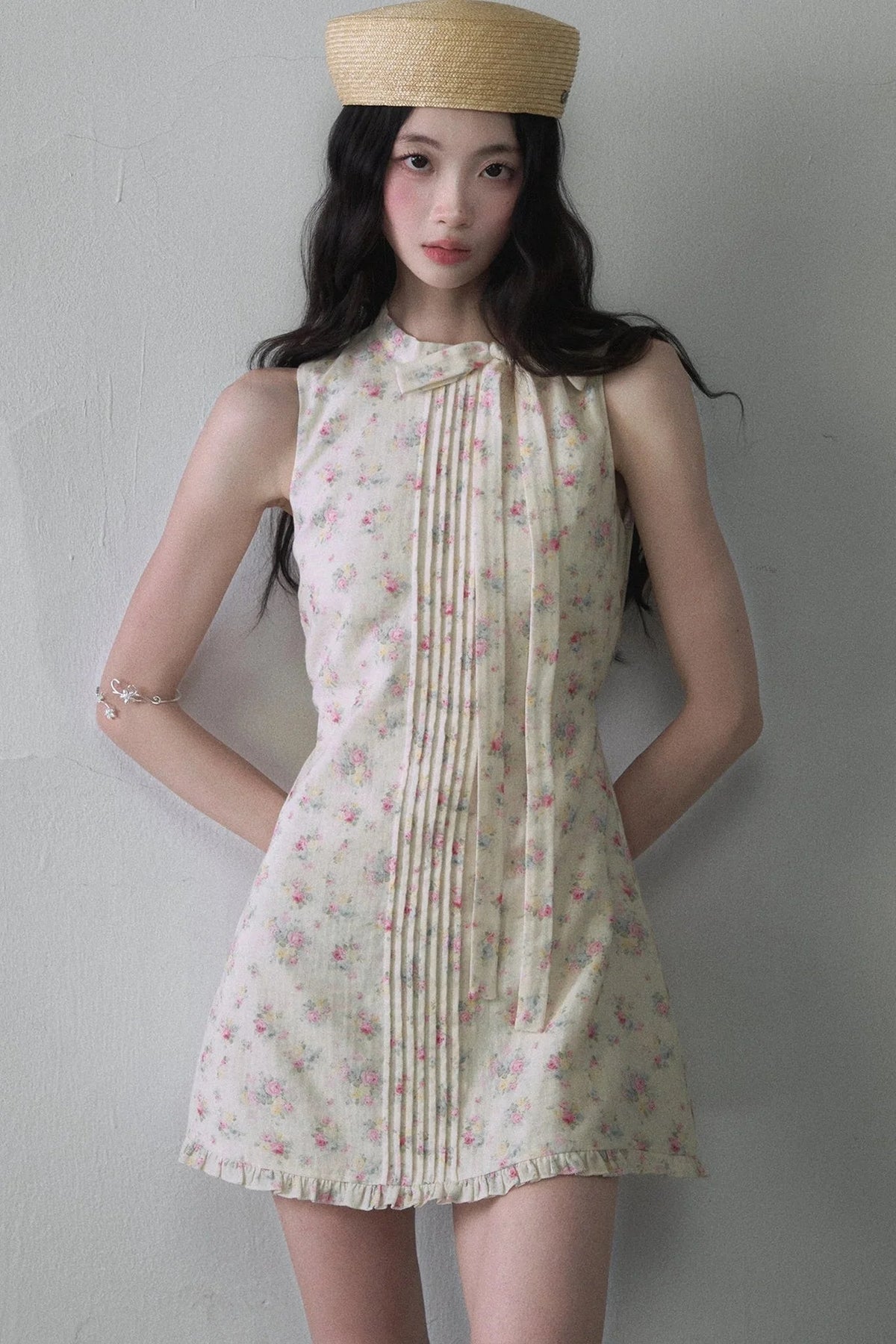 Floral Lace Pleated Dress