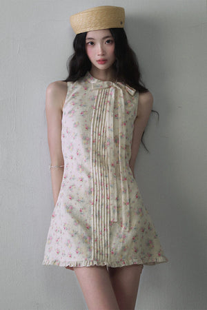 Floral Lace Pleated Dress