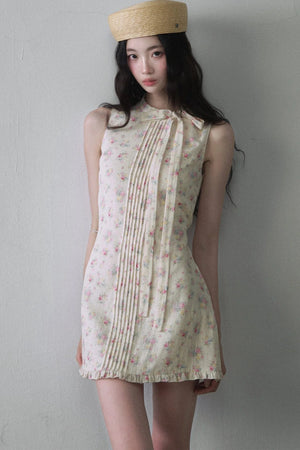 Floral Lace Pleated Dress