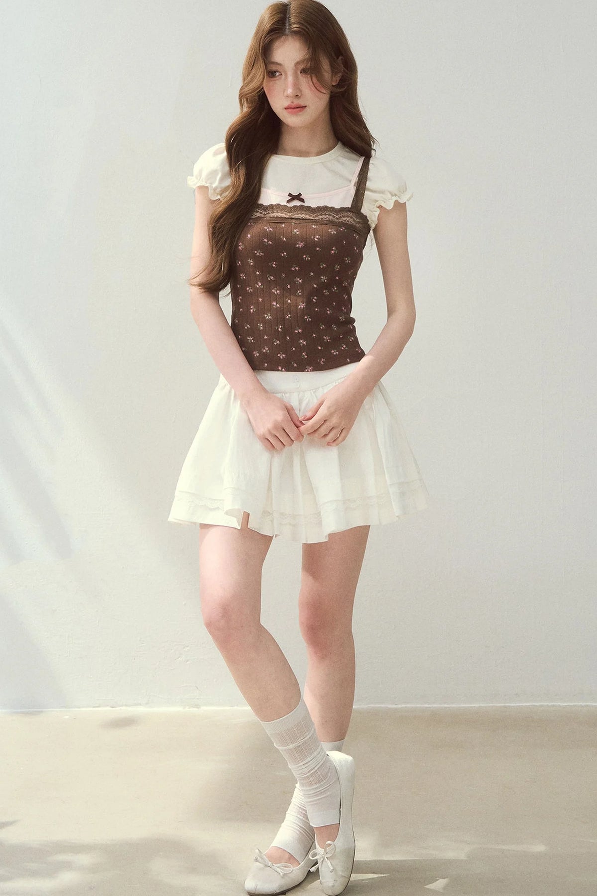 Floral Lace Strap Camisole And Puff Sleeve Top