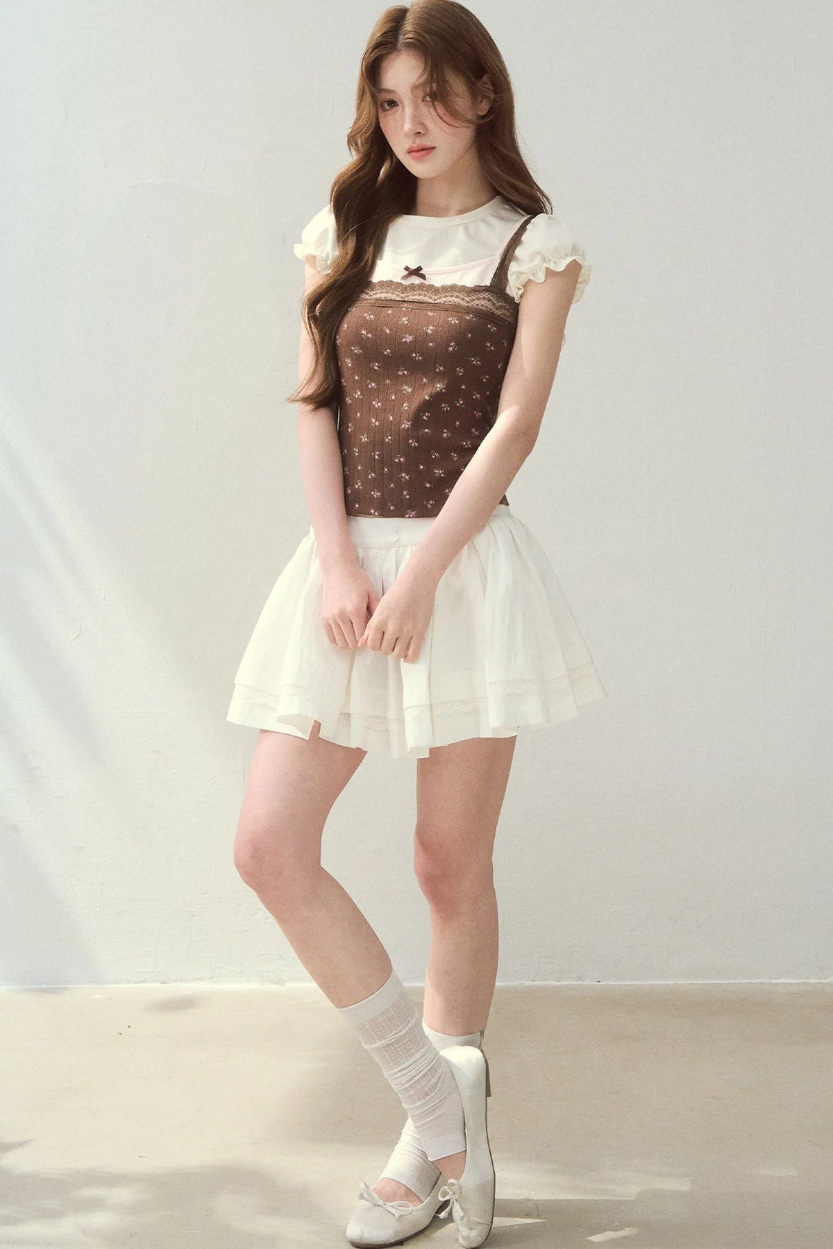 Floral Lace Strap Camisole And Puff Sleeve Top