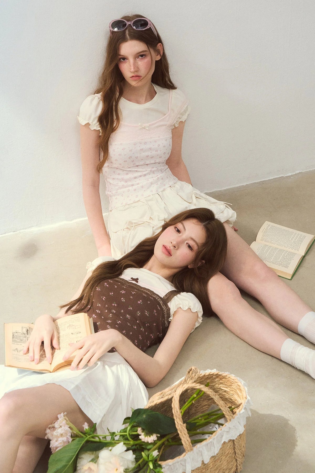 Floral Lace Strap Camisole And Puff Sleeve Top