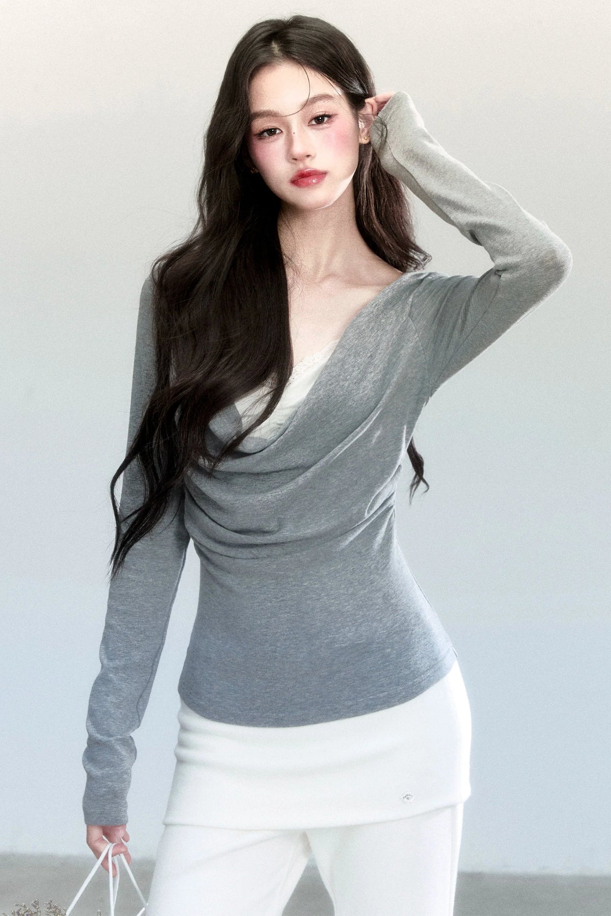 Fragile Gray Flower Swing Knitwear