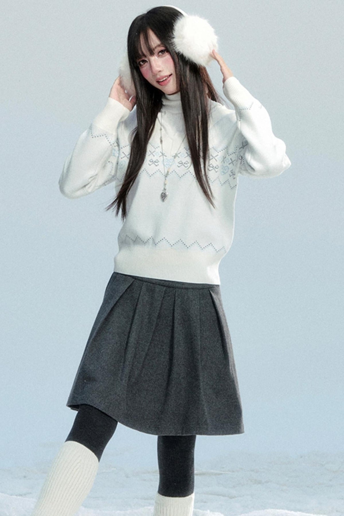 Fragile V-Neck Snow Top