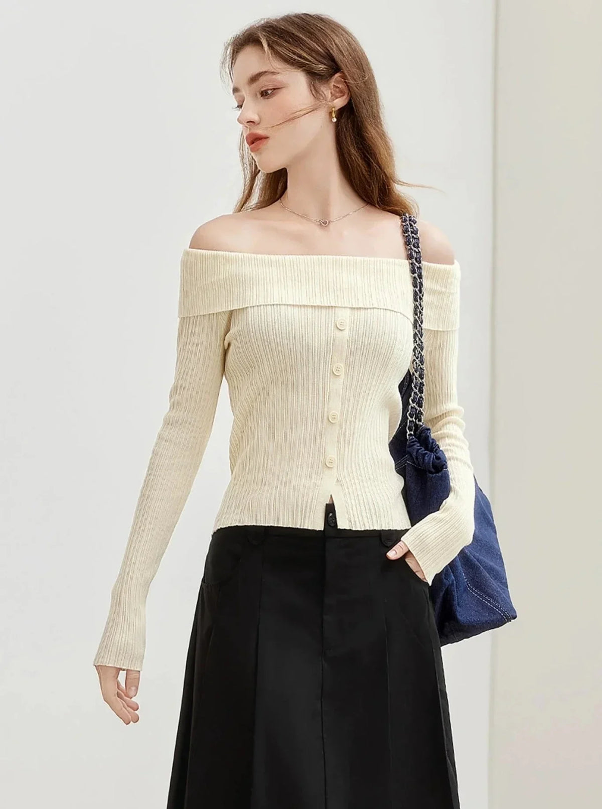 French Design Off-Shoulder Knit Top