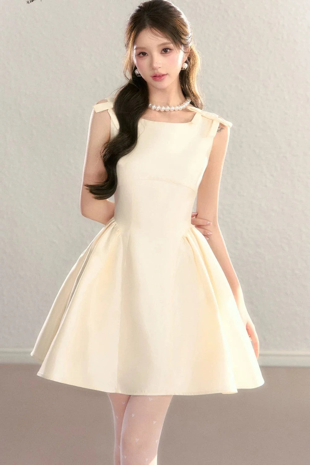 French Sleeveless Cinched Dress