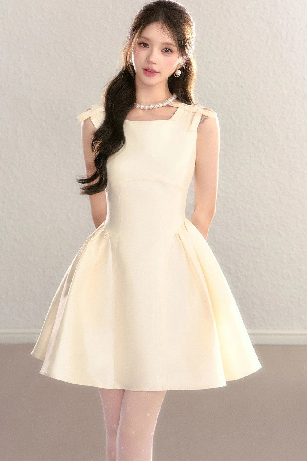 French Sleeveless Cinched Dress