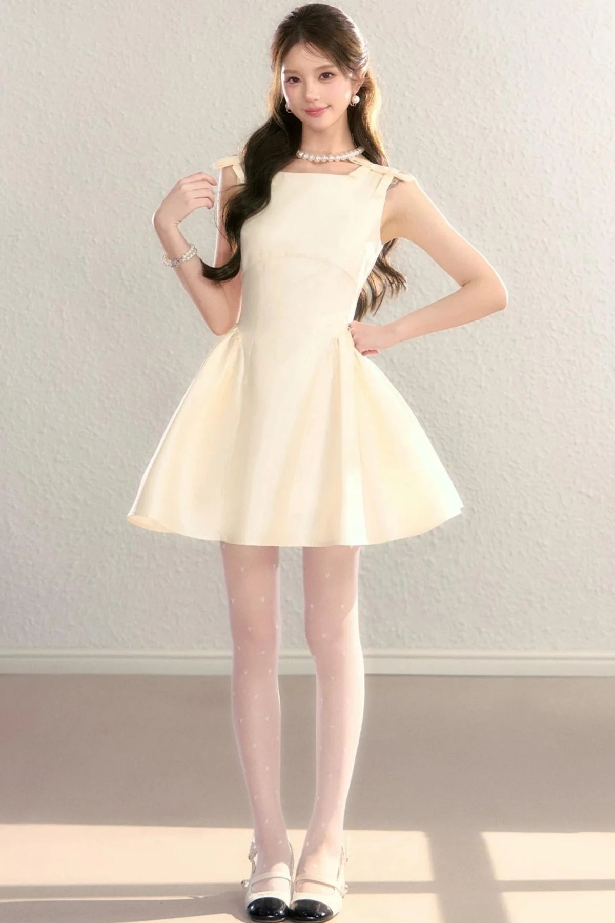 French Sleeveless Cinched Dress