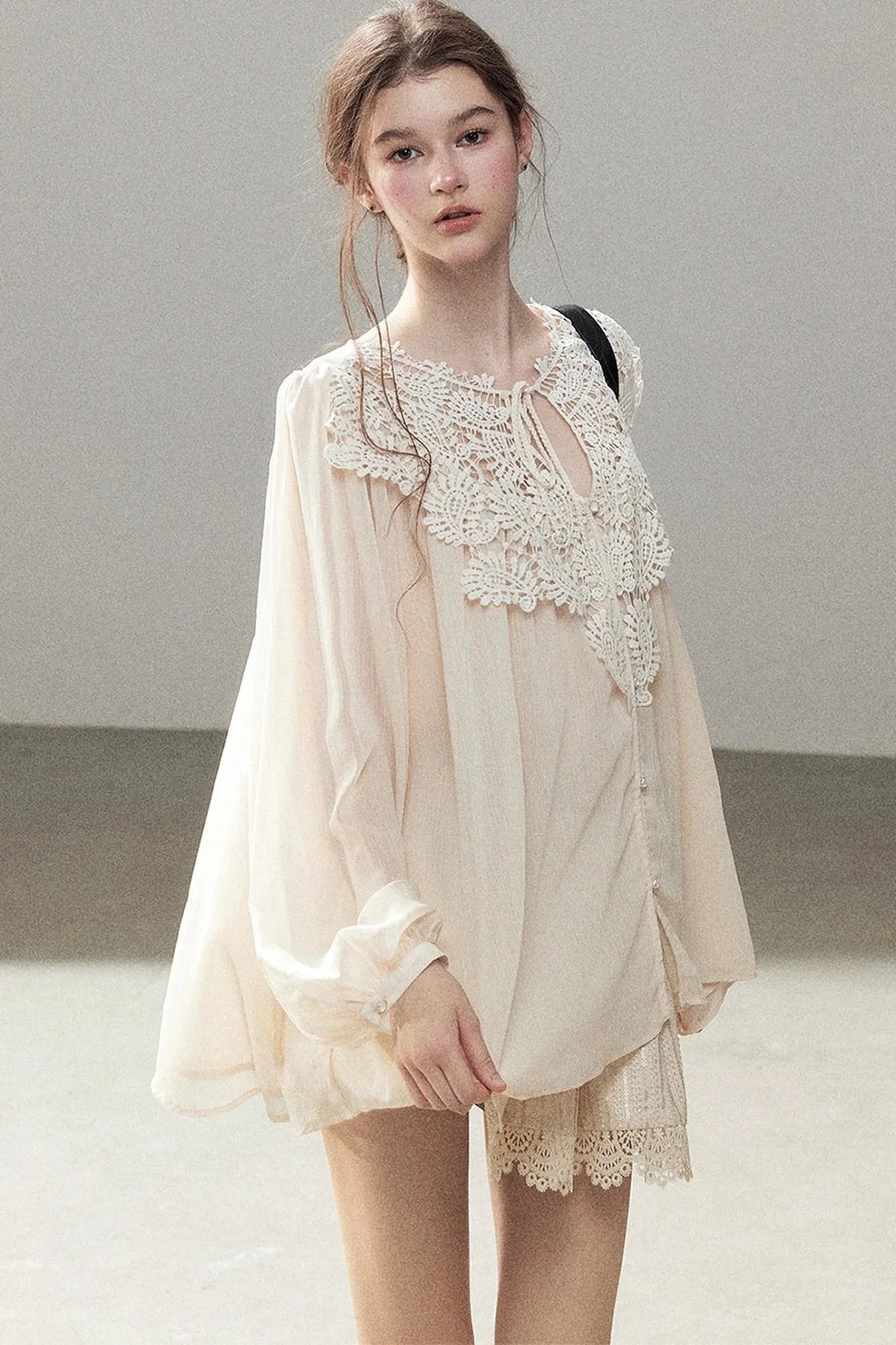French Style Lace Trim Chiffon Top