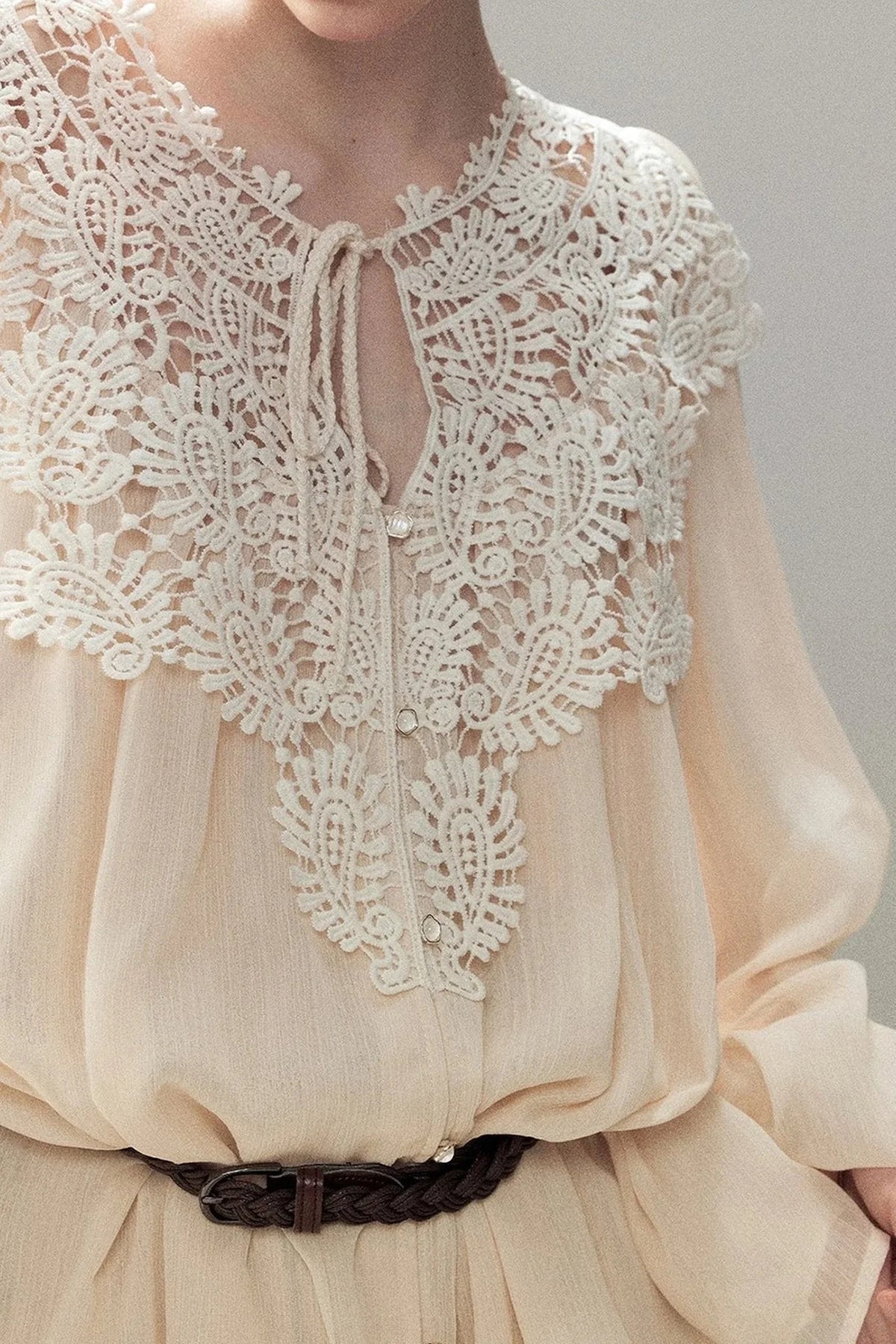 French Style Lace Trim Chiffon Top