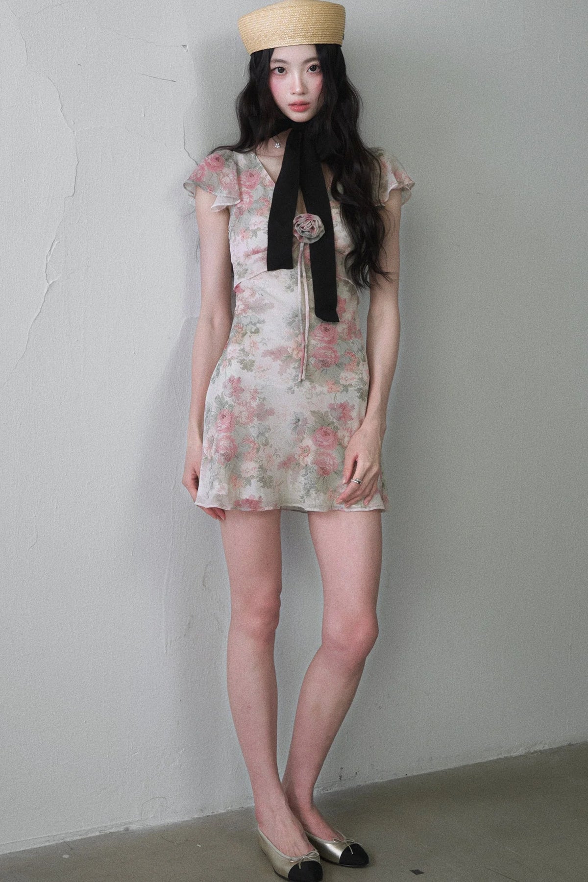 Gentle Floral V-Neck Dress