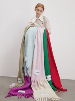 Gentle multi-color scarf