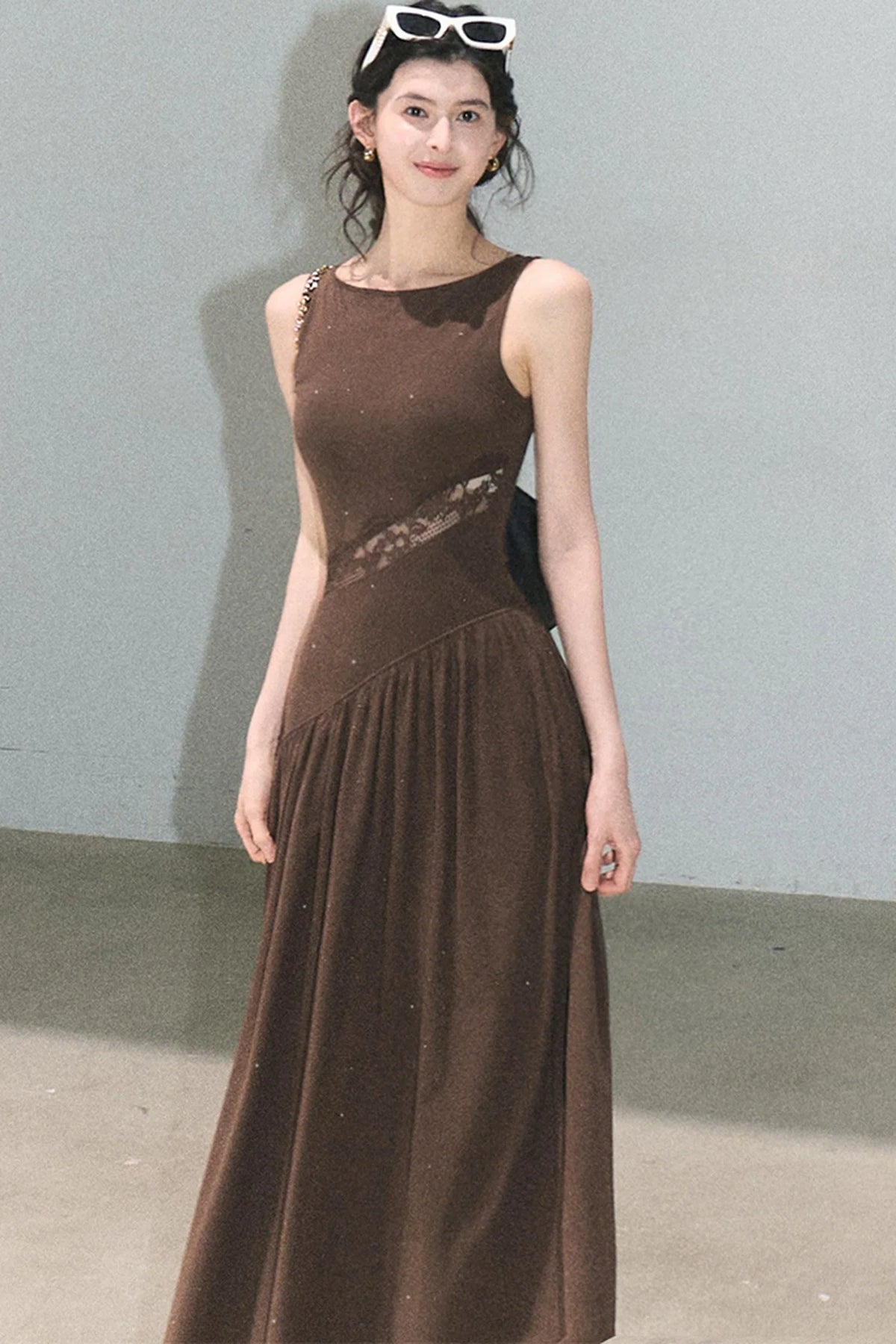 Gilded Lace Waist-Cinching Dress
