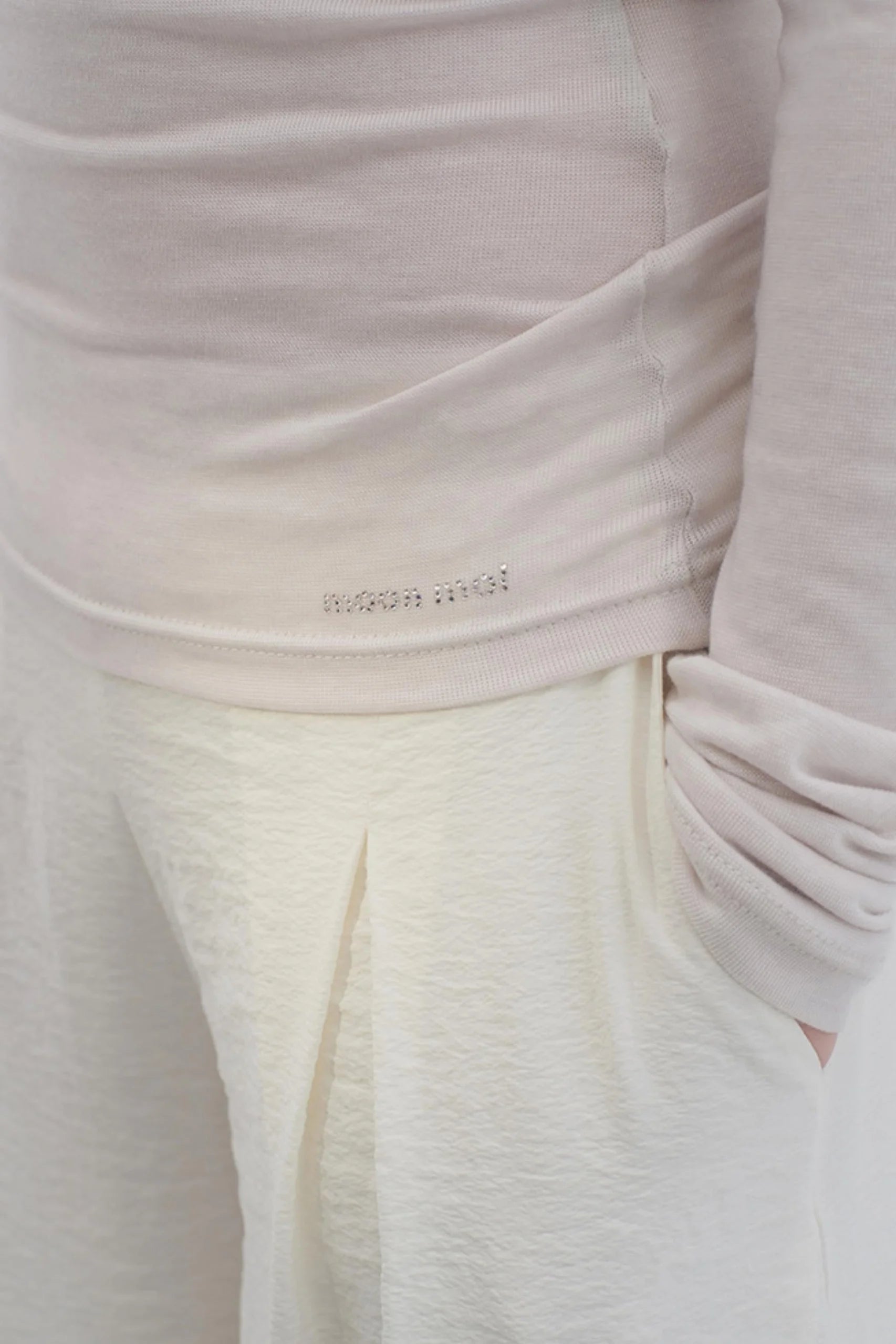 Glutinous Wool Blend One-Shoulder Top