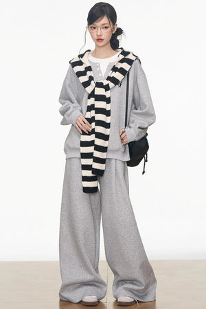 Gray Sweatshirt Set-Up