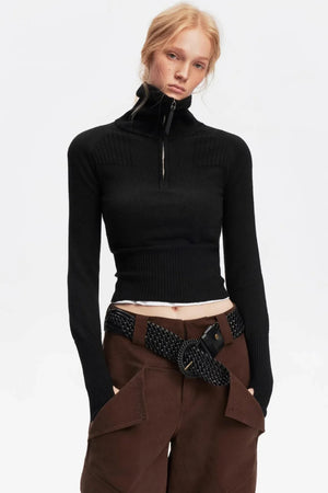 Half-Turtleneck Zip-Up Knitted Design Top