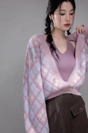 Halterneck Vest With Knit Sweater Set